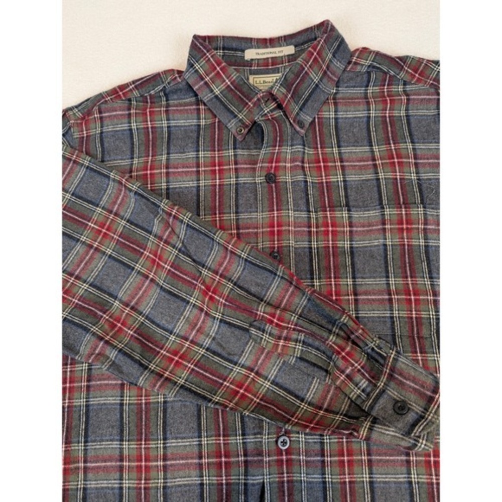 LL Bean Traditional Fit Plaid Flannel Button Down Shirt Men Red Green Gray Work - Picture 4 of 13